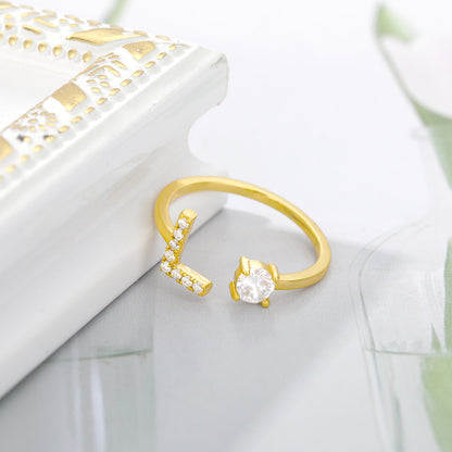 🌟 Bague Initiale en Zircon – Personnalisez Votre Style