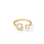 🌟 Bague Initiale en Zircon – Personnalisez Votre Style