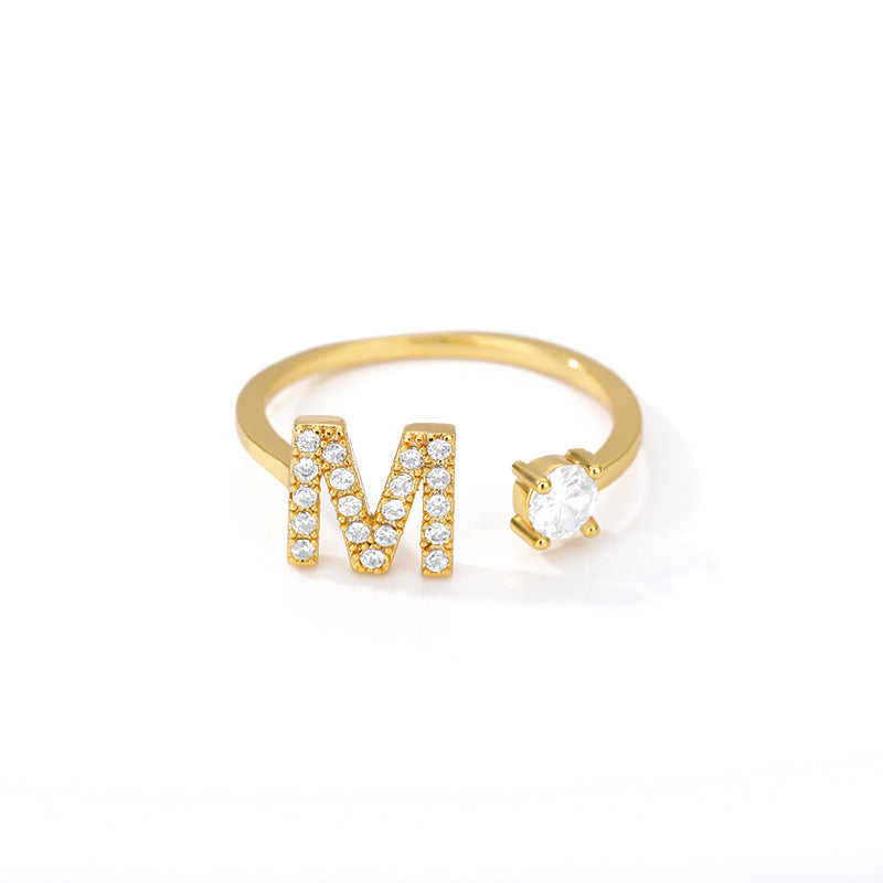 🌟 Bague Initiale en Zircon – Personnalisez Votre Style