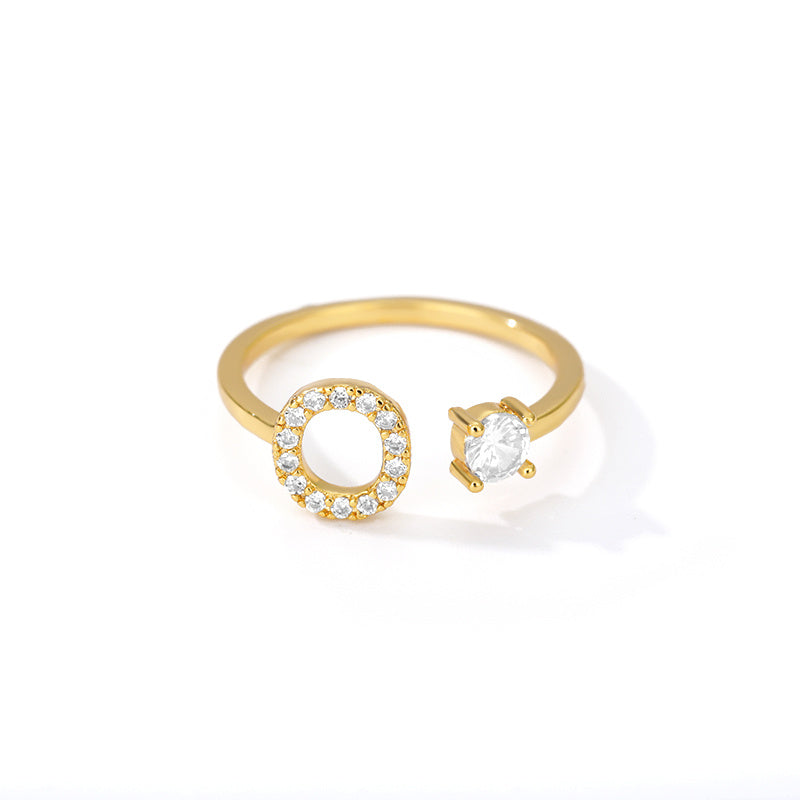 🌟 Bague Initiale en Zircon – Personnalisez Votre Style