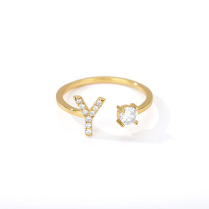 🌟 Bague Initiale en Zircon – Personnalisez Votre Style