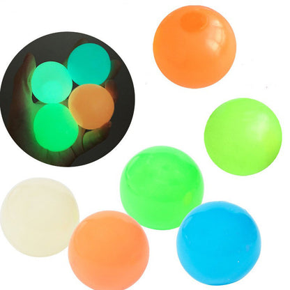 💫 Sticky Ball Glow – Fun et Interaction en Famille