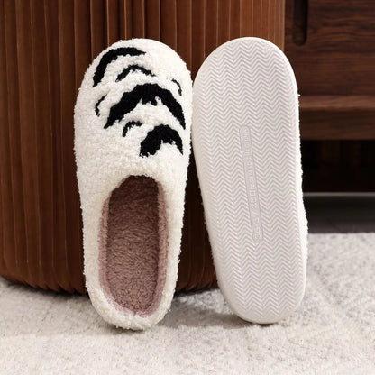 Chaussons Fluffy Fête – Intérieur Confortable pour Femme et Homme